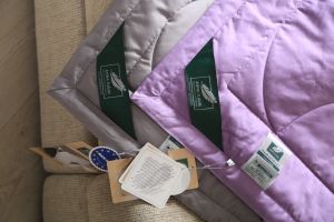 Одеяло Flaum Farbe 150 х 200 легкое (фиолет)